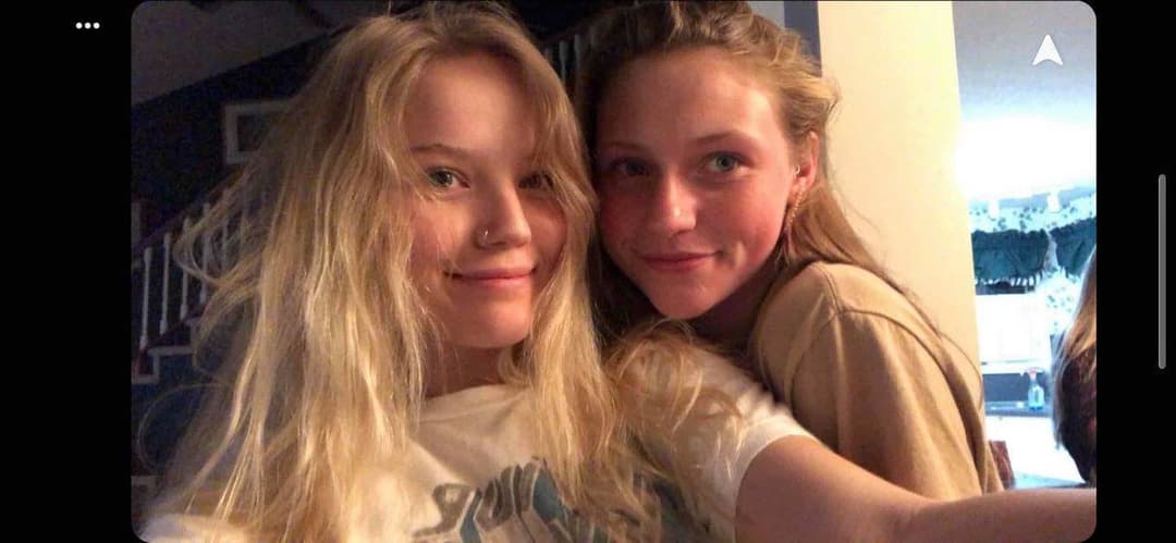 Leaked slut sucks cock with best friends in college