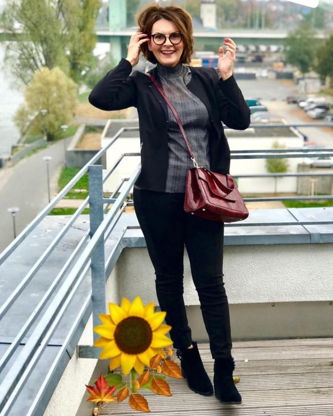 German thicc elegant gilf ❤️❣️???