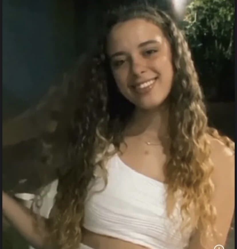 SEGUIDOR ENVIA BUCETINHA DE SUA NAMORADA PARA VAZAR!!