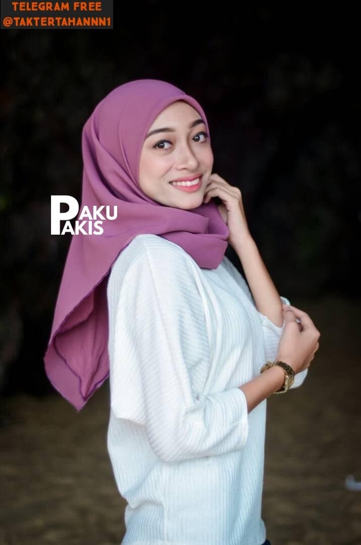 SAPUR4 RAHM4 hijab cantik colmek memek muslim crot malaysia