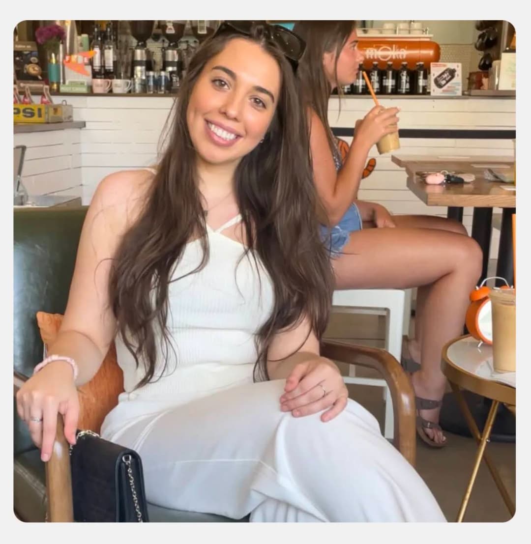 Big boobs, nice dick sucking lips and loves cum