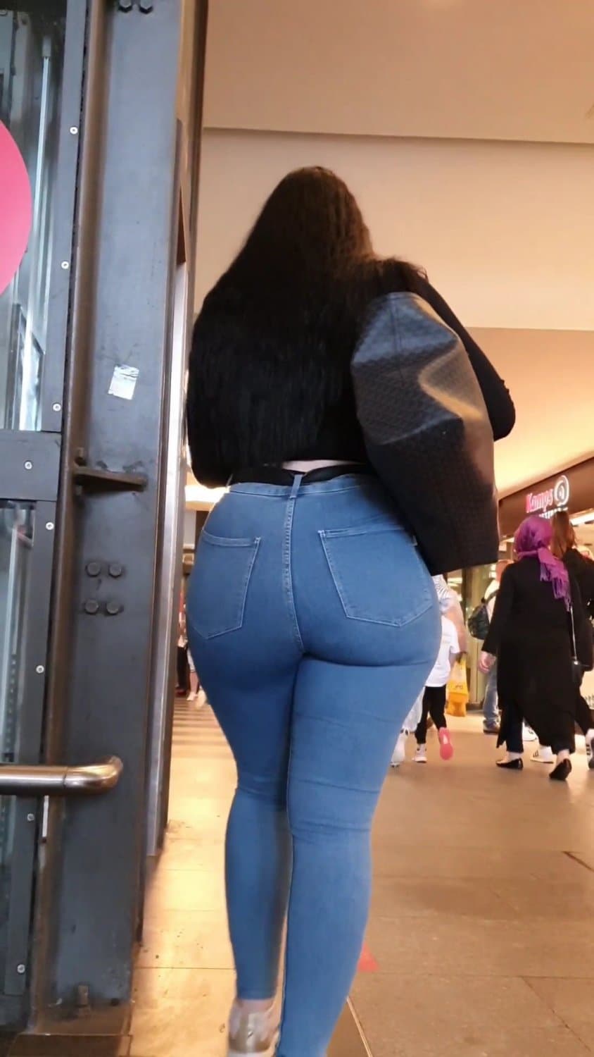 Shower Voyeur Fat Ass Chubby PAWG