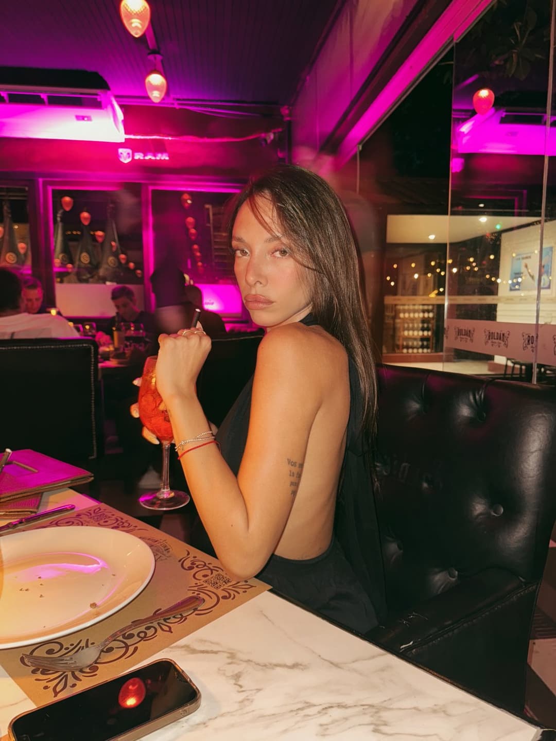 I need a cocktail without the tail