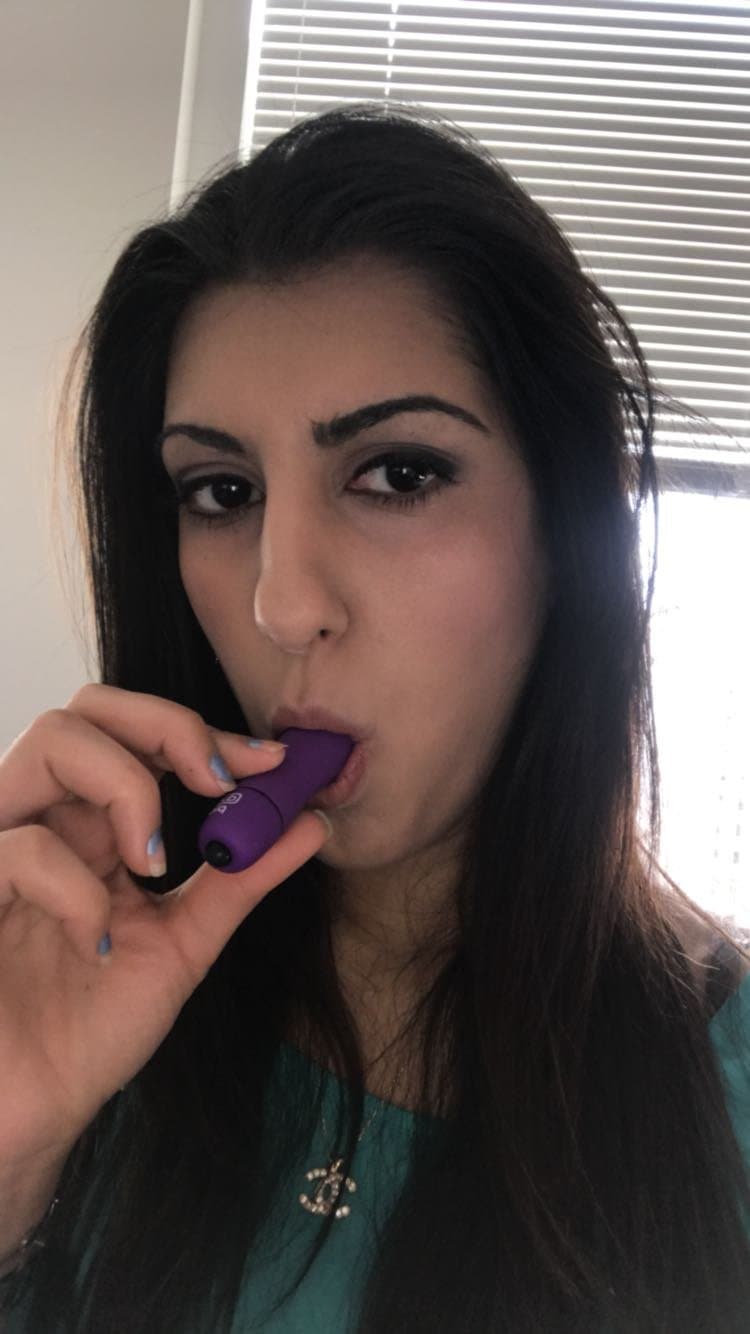 Horny Virginia Indian lawyer Anjali V playing with herself using toys and brush