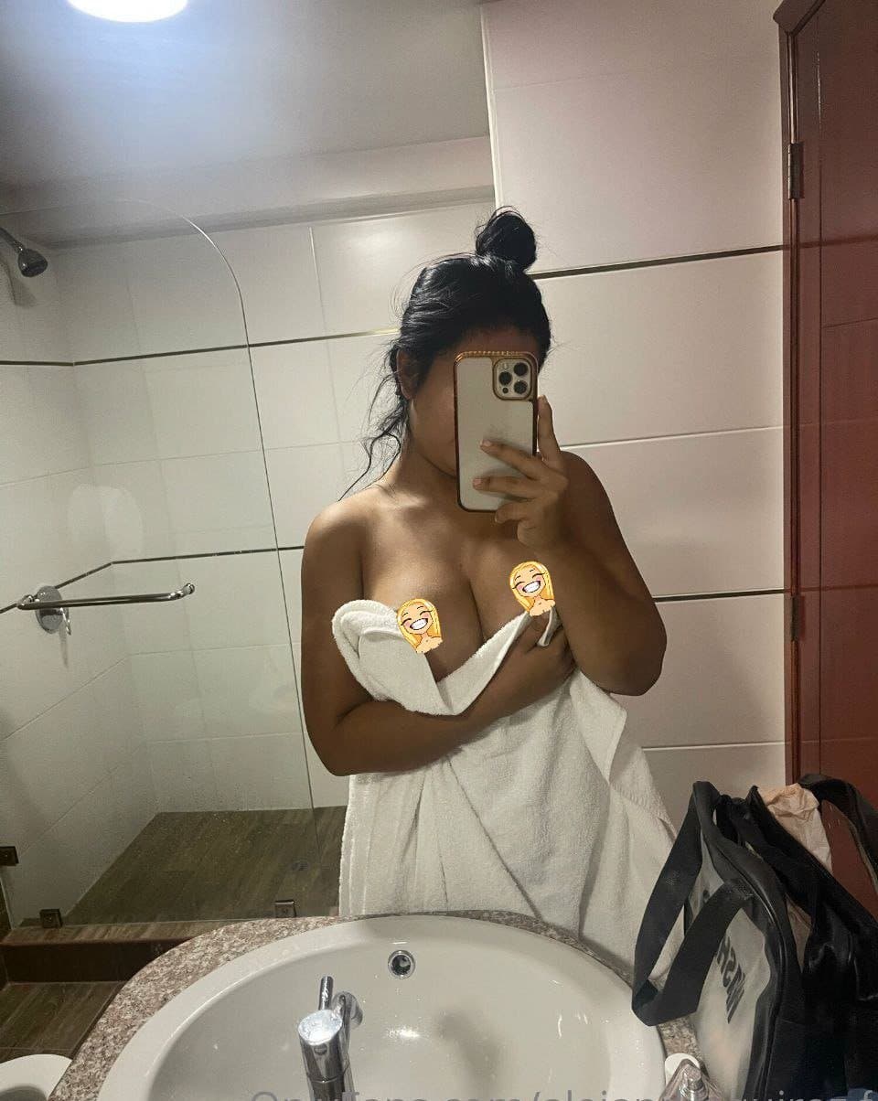 Click to view full size Alejandra Quiroz