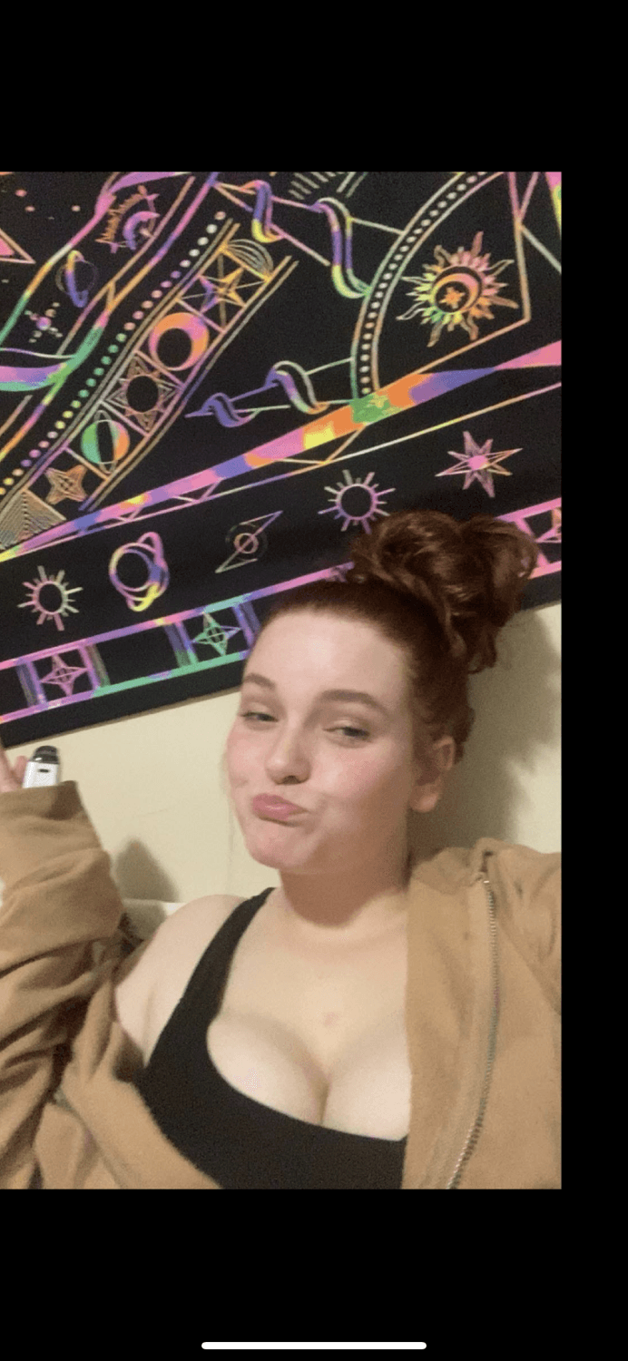 Big booty white girl only loves black dudes