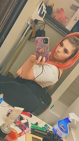 Click to view full size Karlie thick white redhead with the phat ass