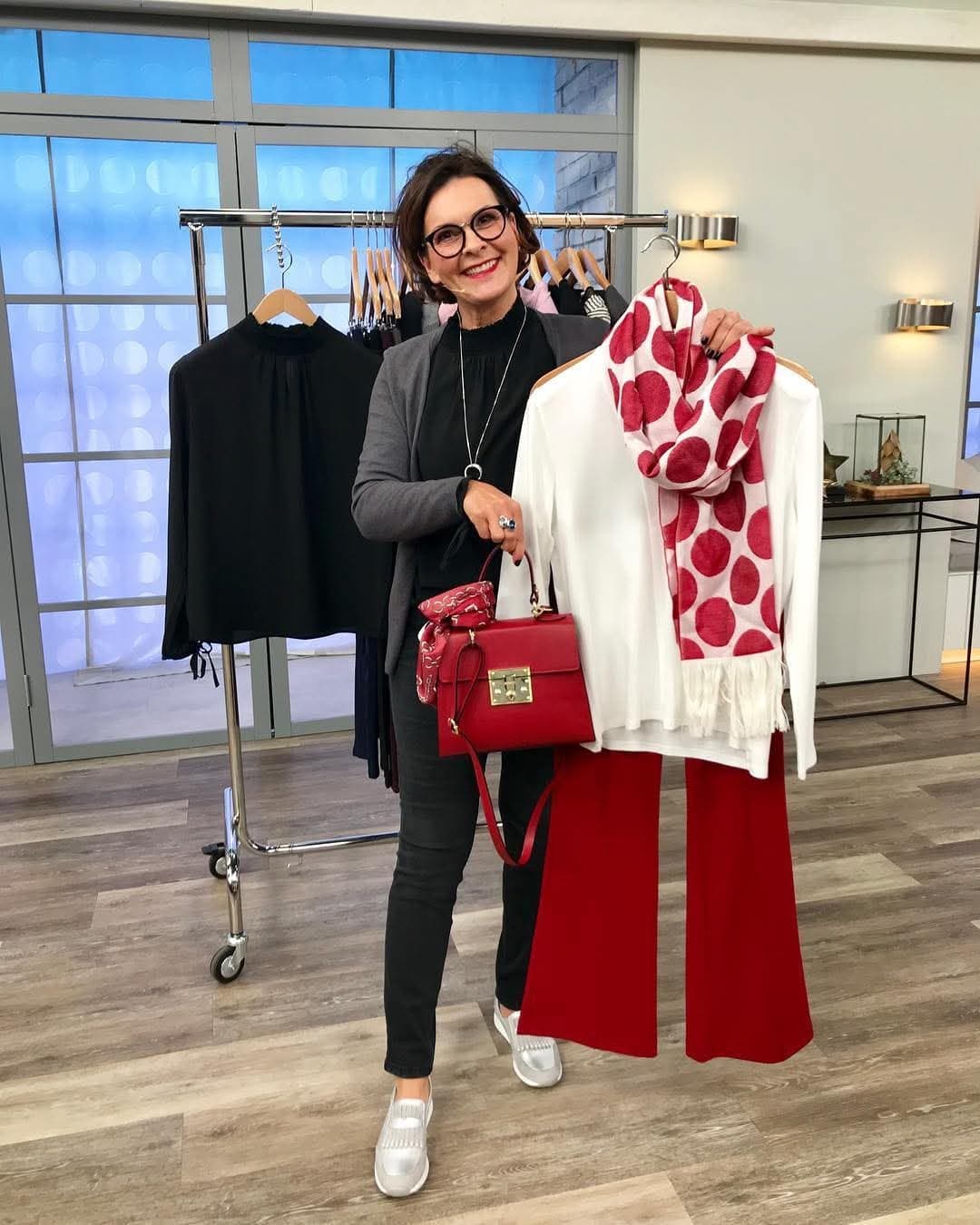 German thicc elegant gilf ❤️❣️???