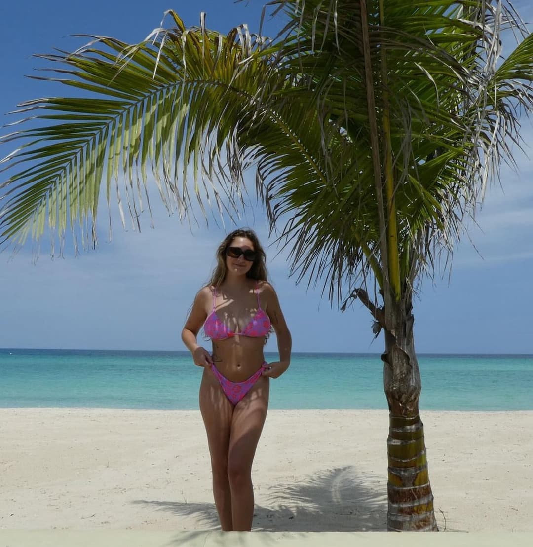 Canada -Malia, slender, super busty, travel slut.