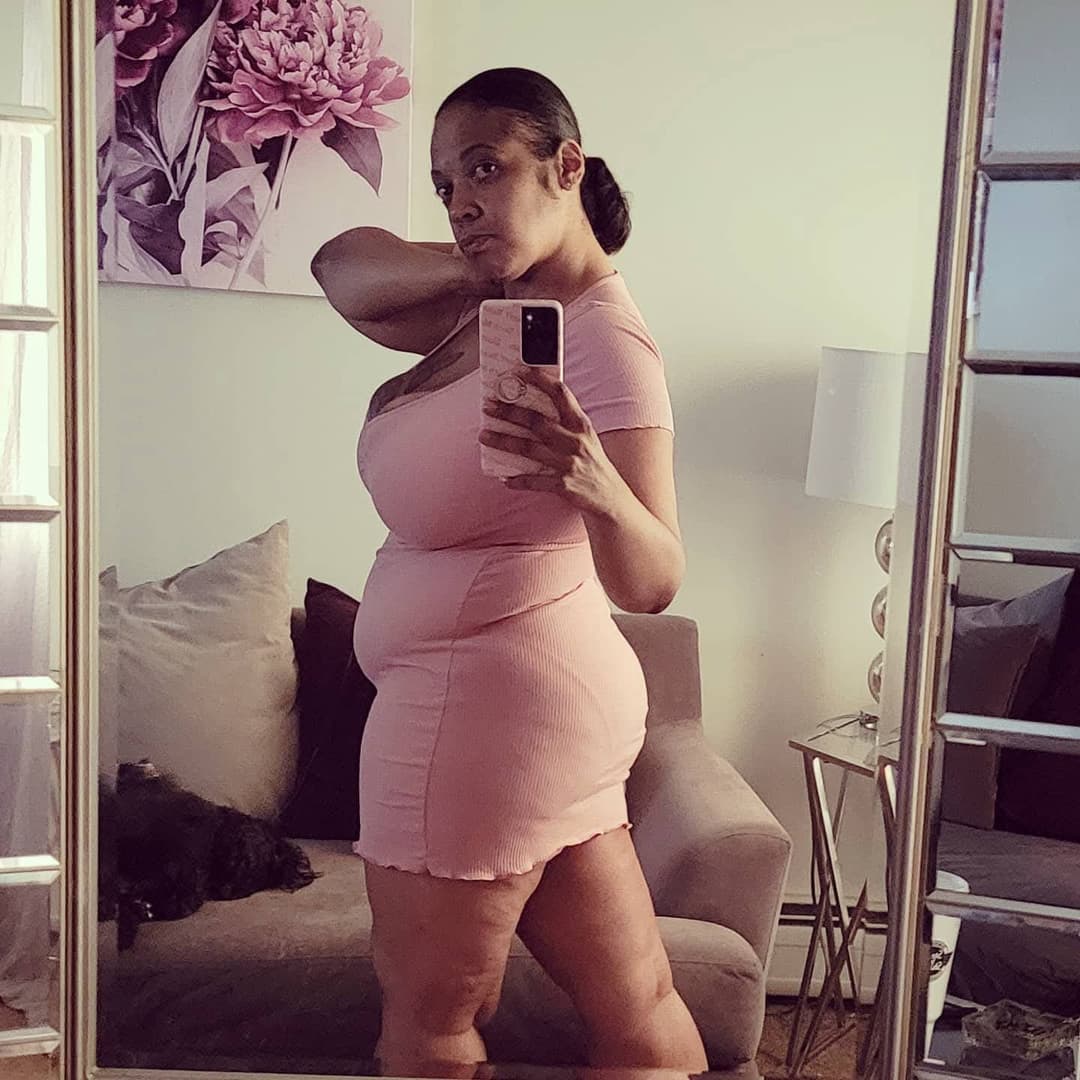 Click to view full size Redbone ebony auntie that got the if We go to the hotel we FUCKIN video & I would not pull out 134