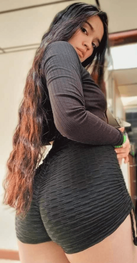 Las putas de cornudos exhibiéndose