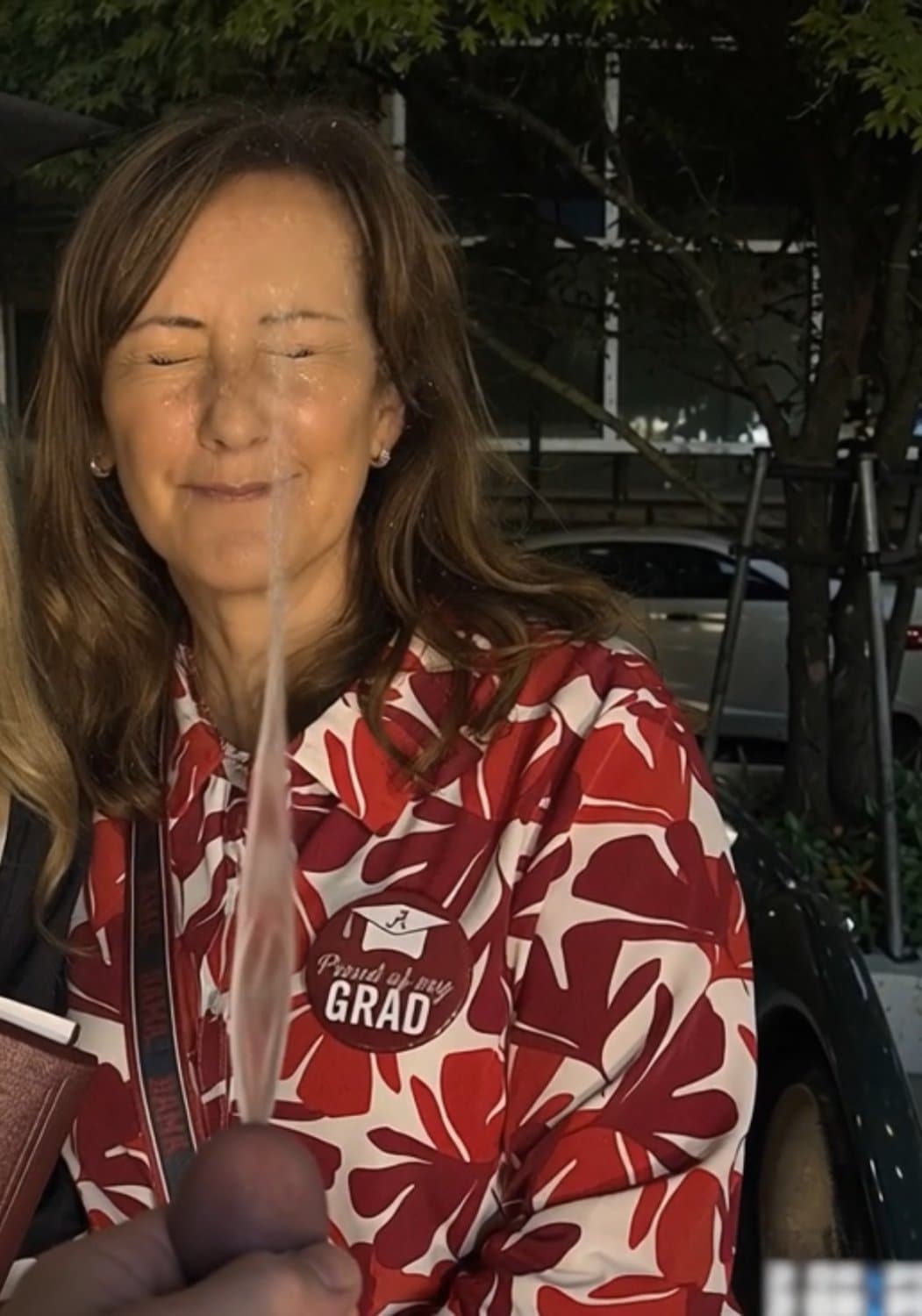 Milf AI Full Face Piss V2 10161404