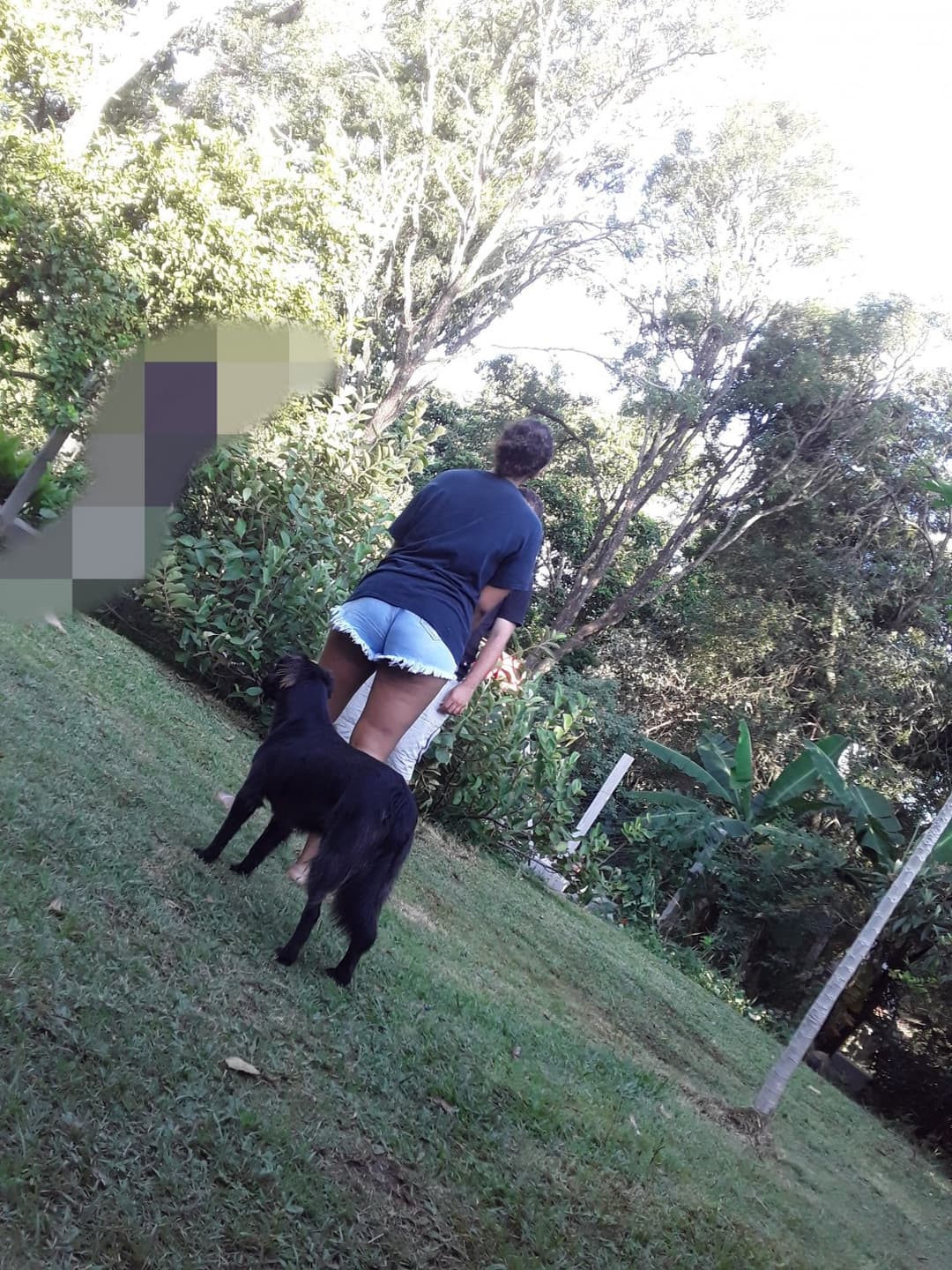 Morena Rabuda deliciosa com seu Shortinhos Safado