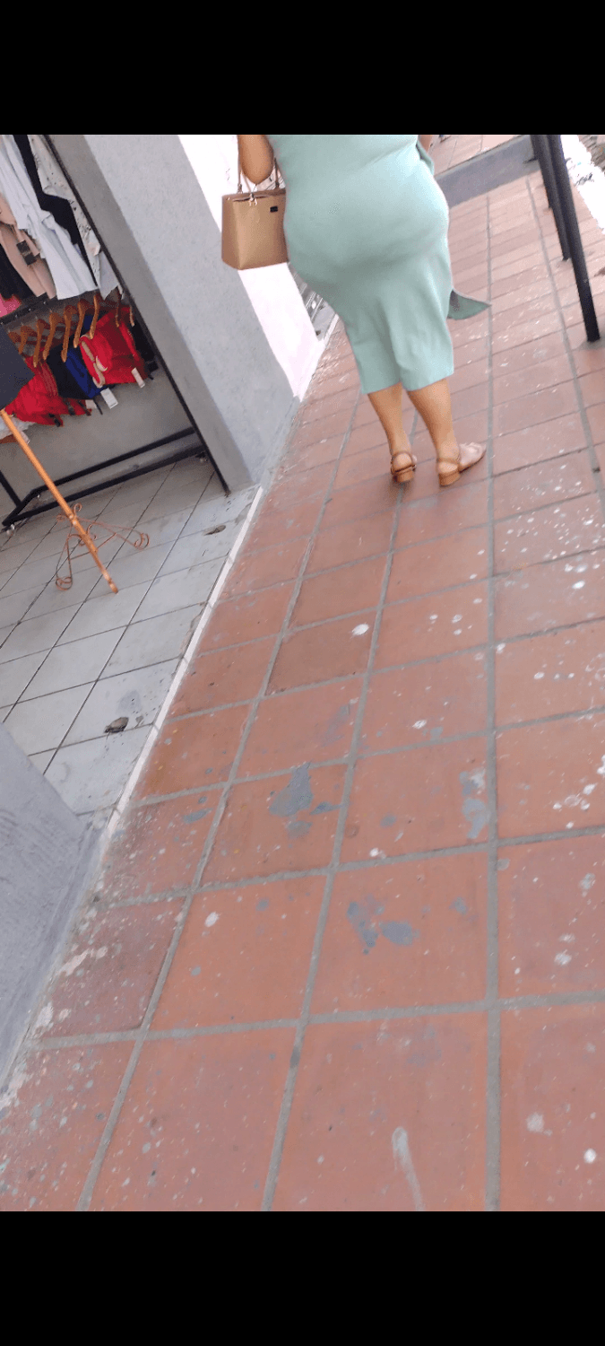 Crente do bundão cheio de celulite