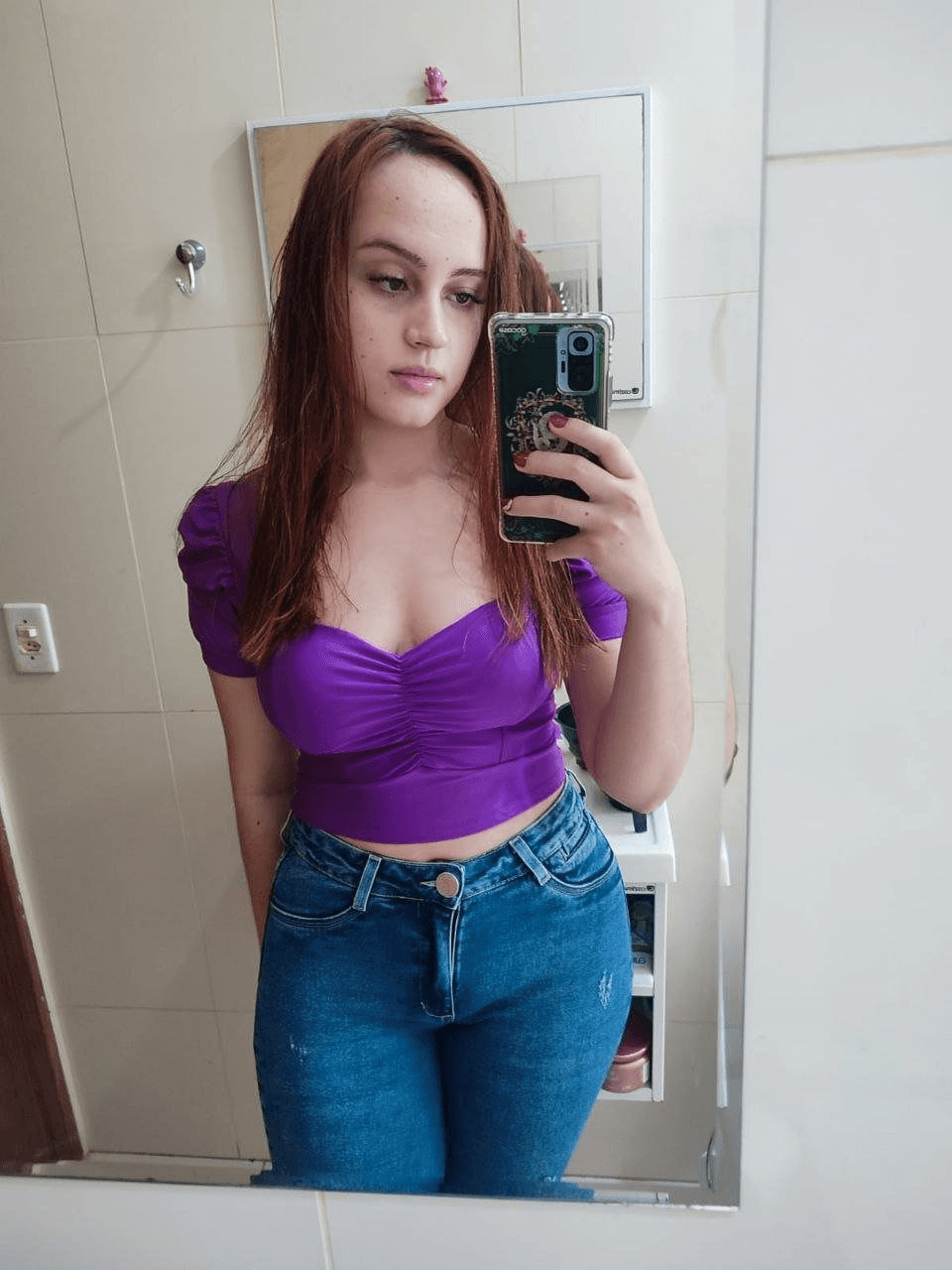 Click to view full size vazou a esposa puta no sofá