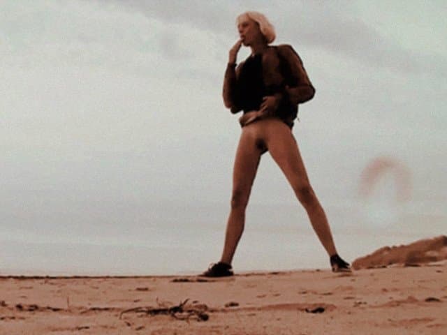 French amateur Justine enjoys watersports