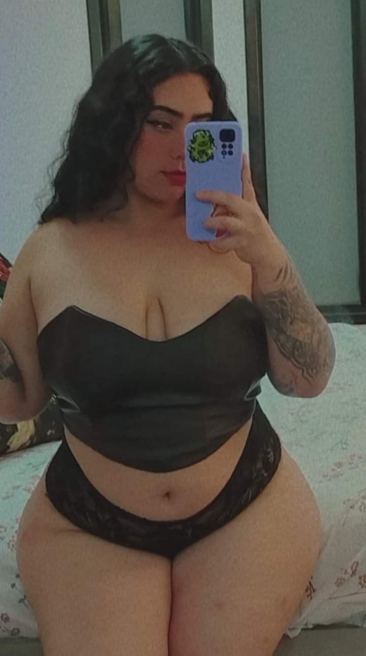 Luisa Fernanda lya_evans444"eva_wrigth puta colombiana hace stream en chaturbate y el marido ni sabe