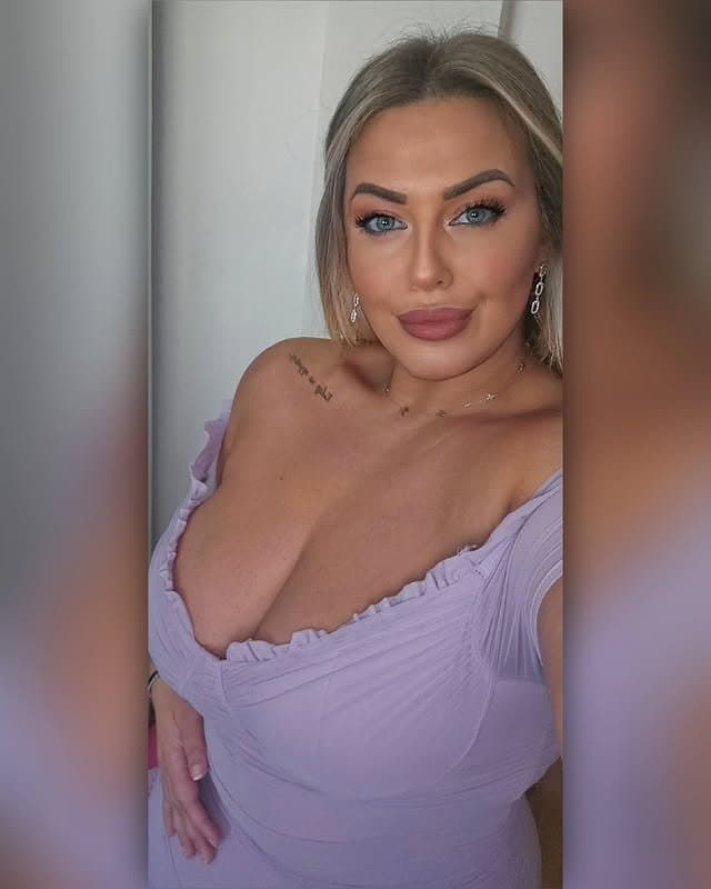 Click to view full size Blonde bosnian serb curvy slut with big boobs and fat ass loves Muslim cock