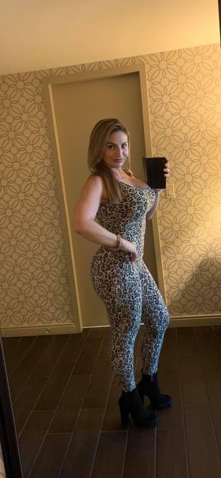 Floridia Spanish milf Mafe gordon