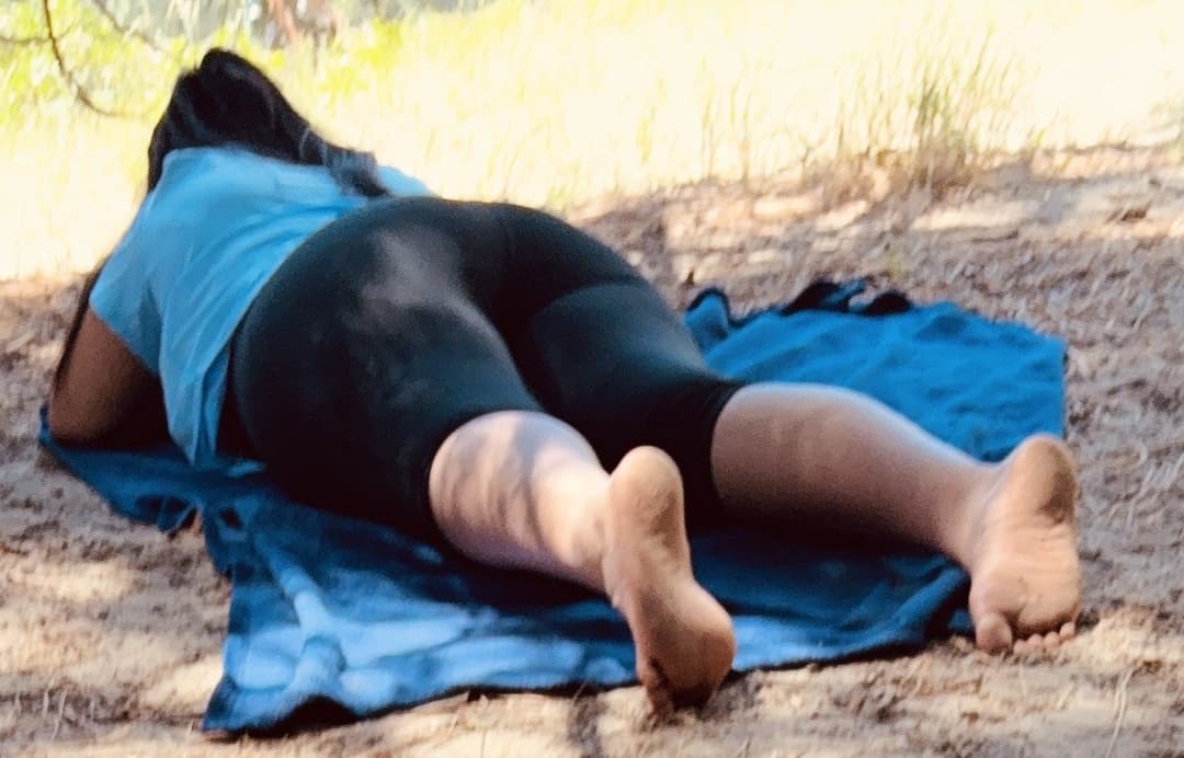 Sexy fat ass Latina by the river