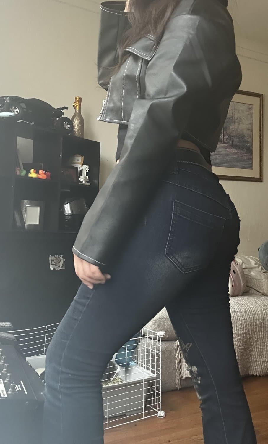 Who has more of Danielle or has met her? ? (18+)! (Chicago)