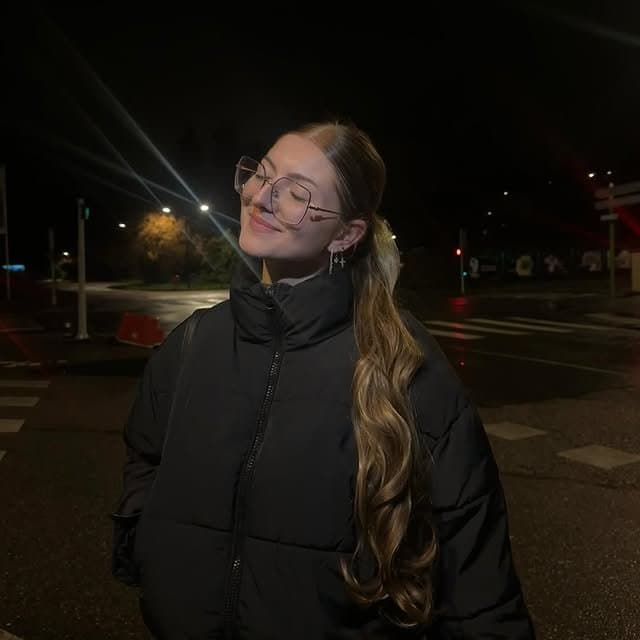 Skinny française exposé