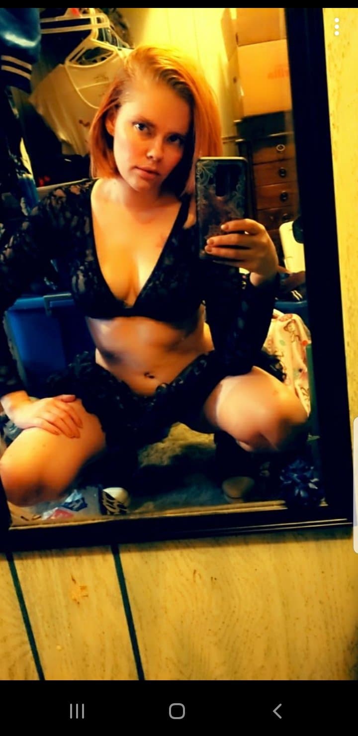 More of that Midwest slut Candy again