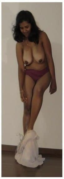 Sexy Indian Tamil wife Anu ?