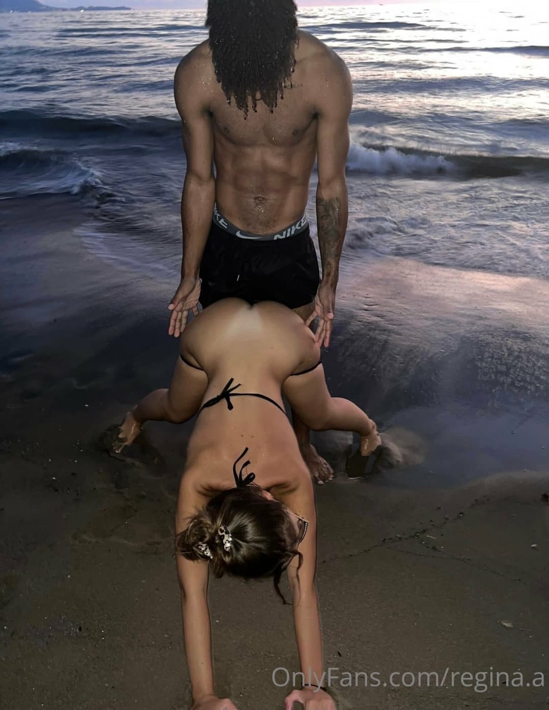 REG1NA - DORITOS - ITALIANA HERMOSA