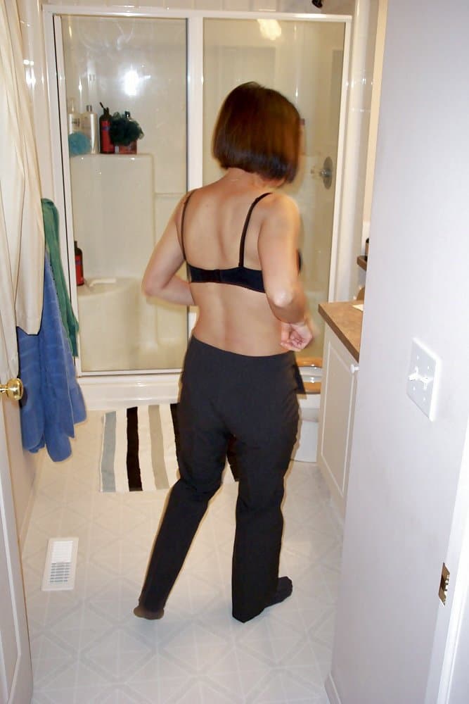 Asian wife was born to be naked for everyone