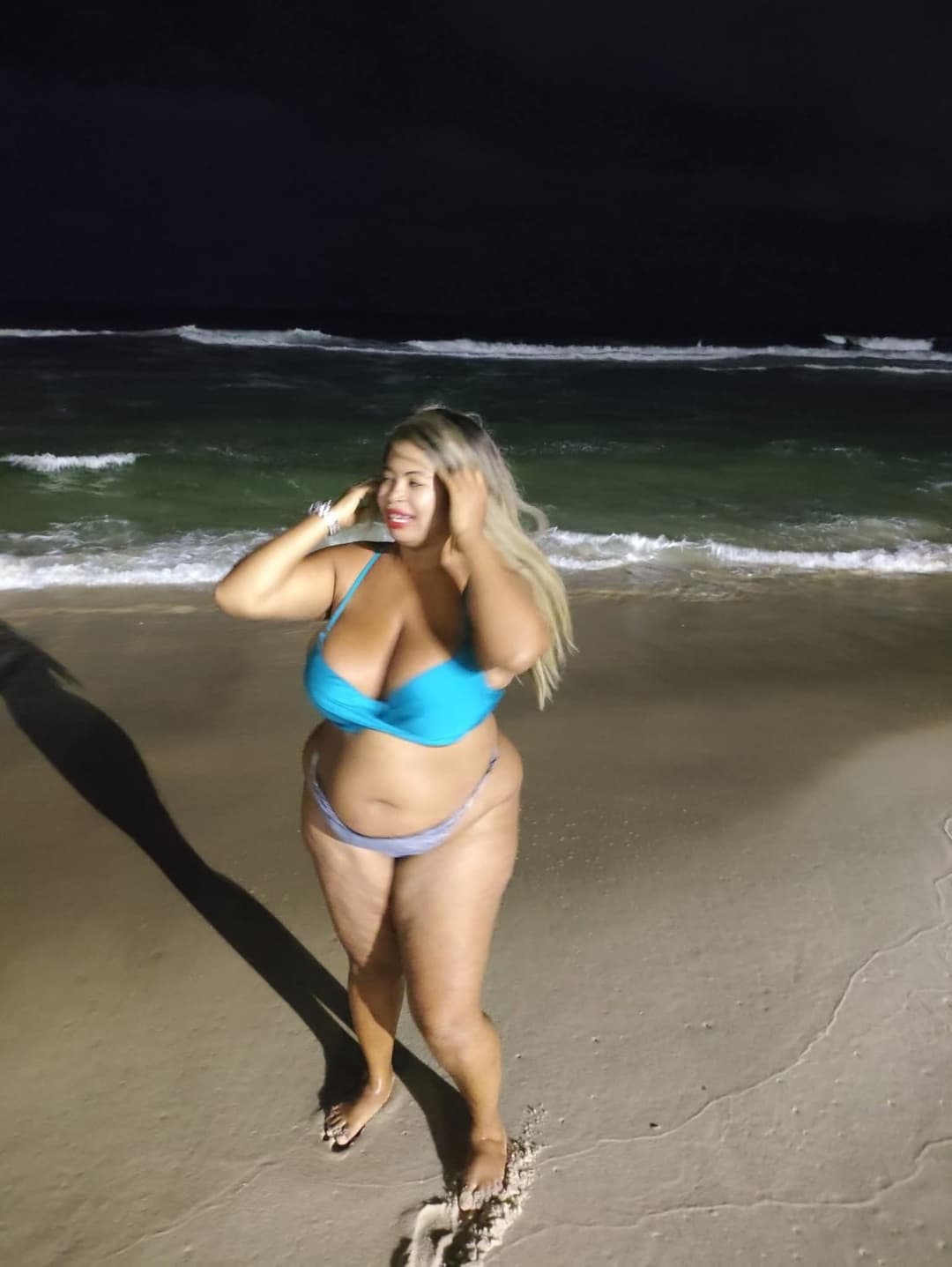 Gislaine gorda rabuda e peituda