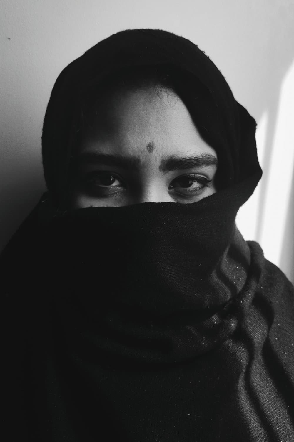 Click to view full size Desi huge monster BBC blowjob