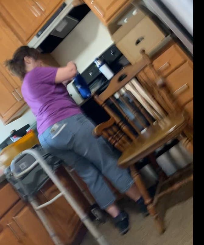 Thick Ass Gilf Helps Her Dad David Move While I Take Creepshots