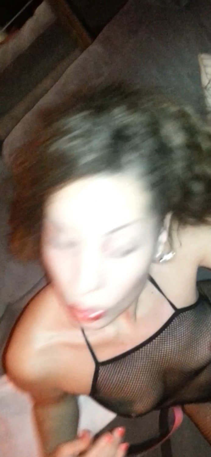 Click to view full size Horny wife amateur slut wife sucking