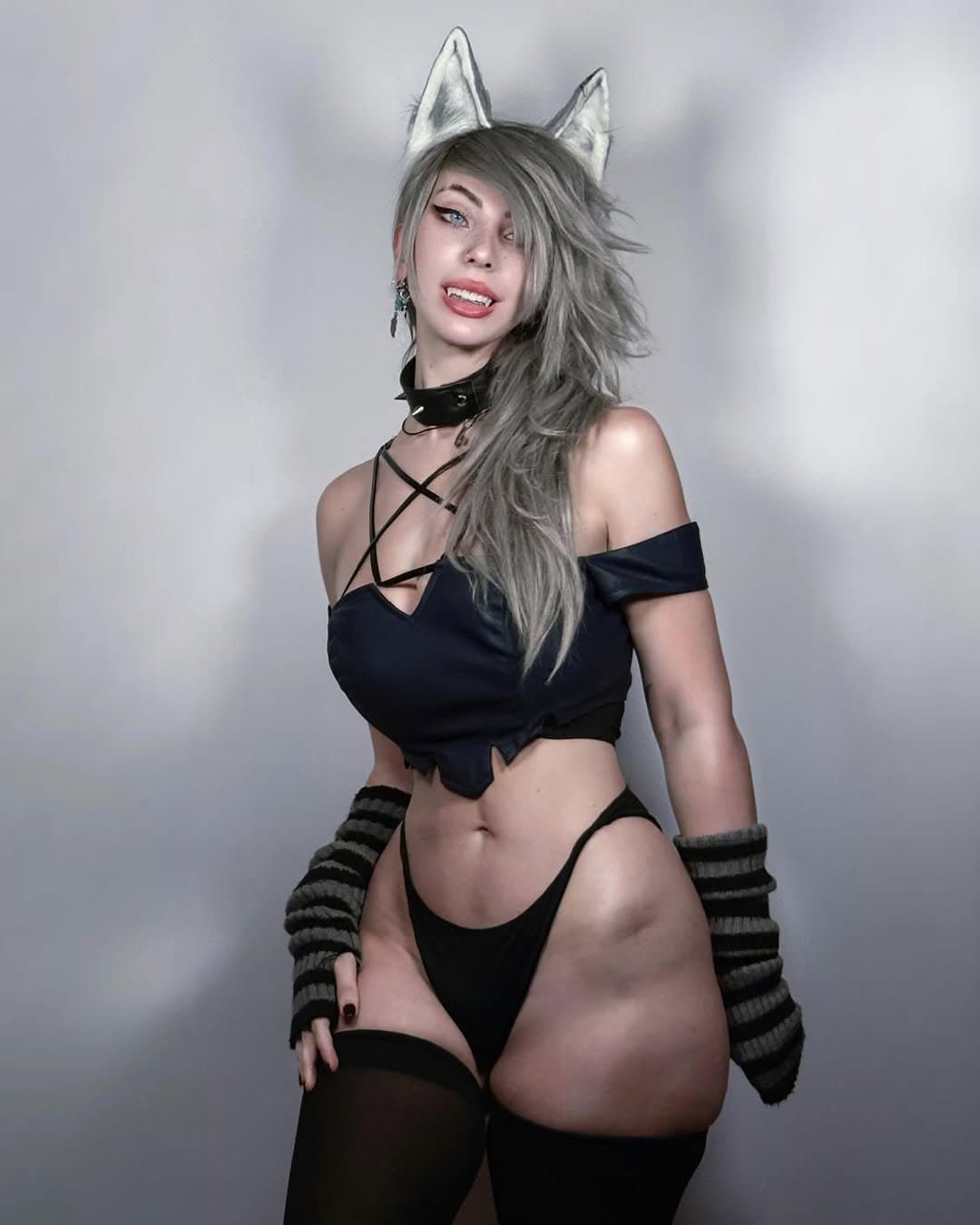 Loona cosplay Helluva Boss