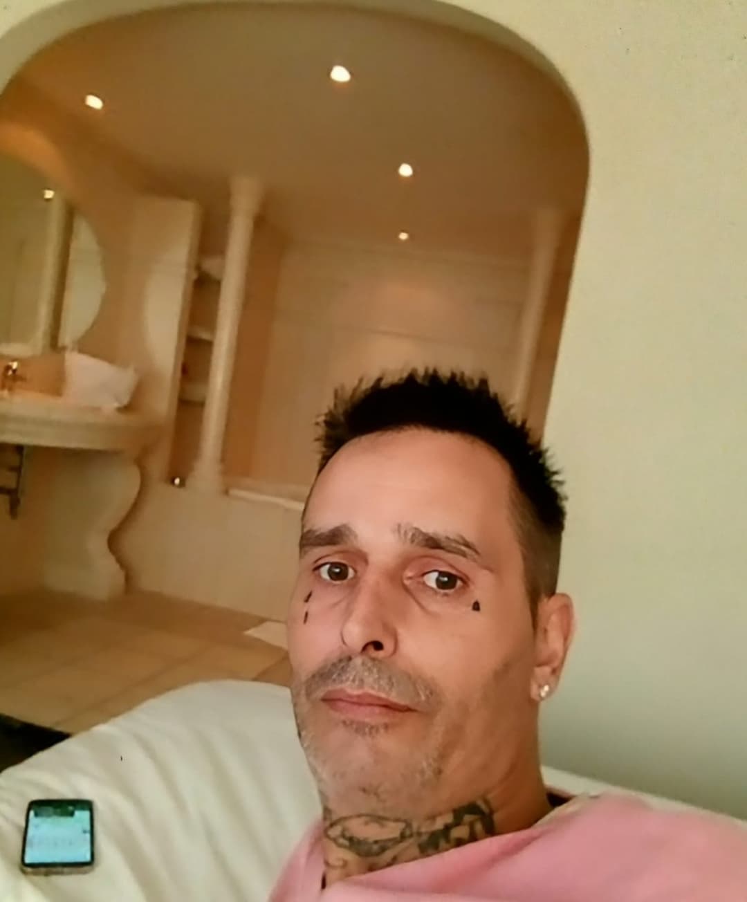 Op zoek naar dames om uit elkaar te trekken...