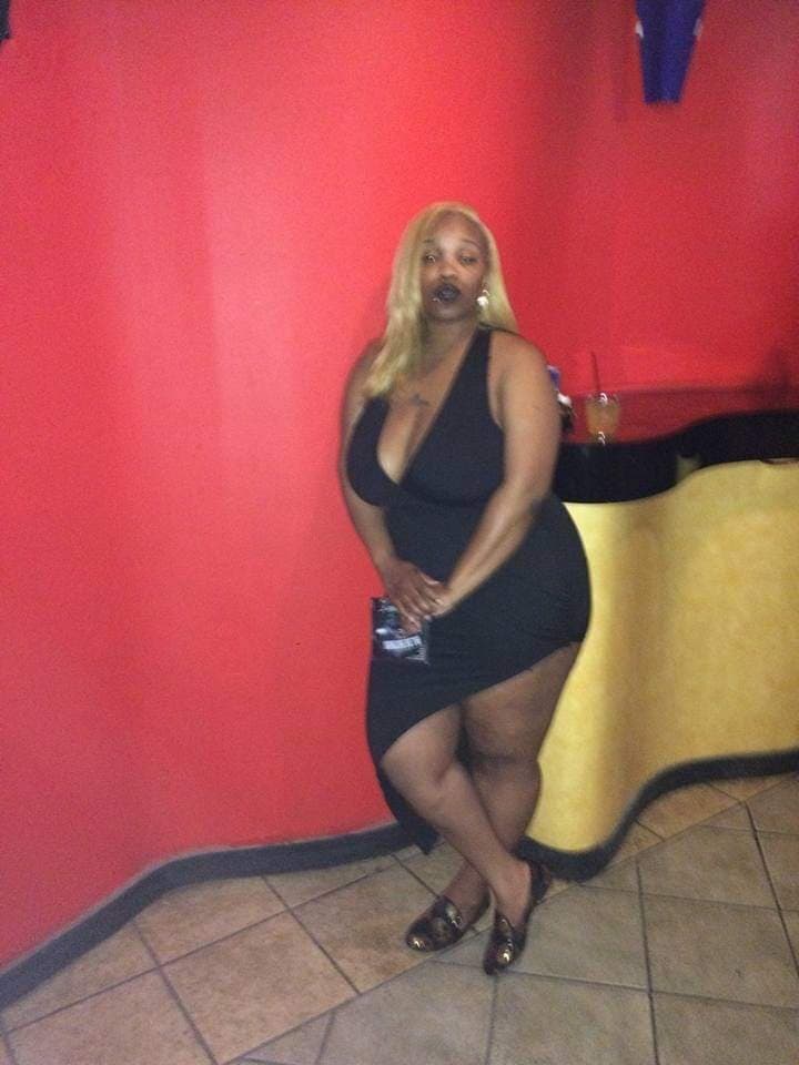 Freaky Bi Bbw Auntie (She need to start a only fans) I would not pull out 19