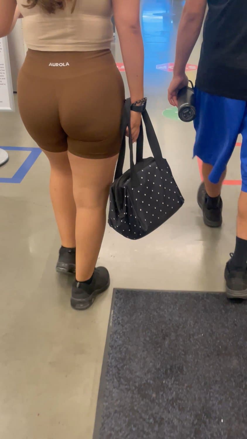 Latina walking. Ass looking good!