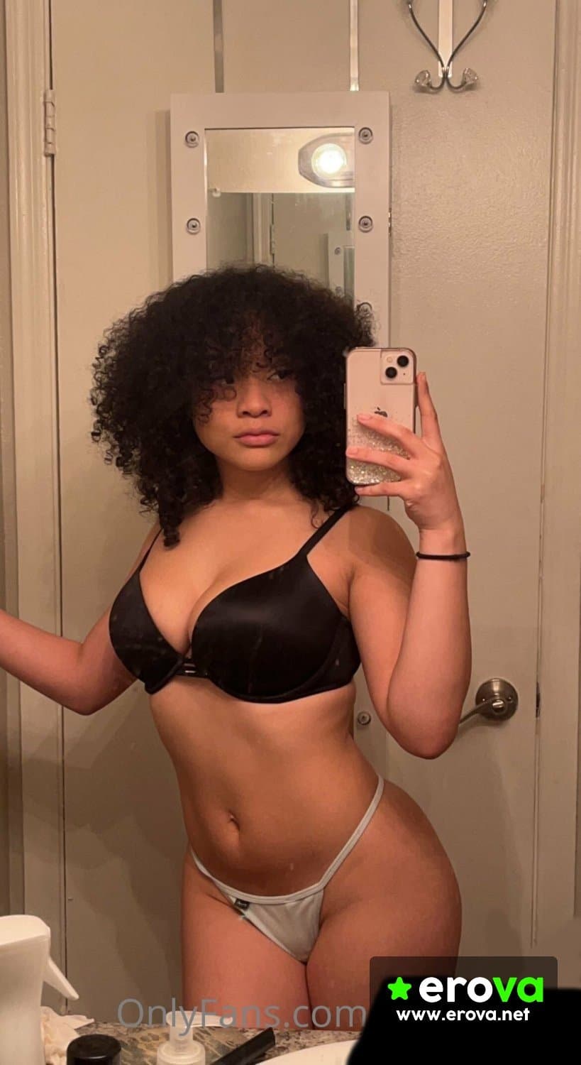 sexy petite lightskin ebony teen nude leak