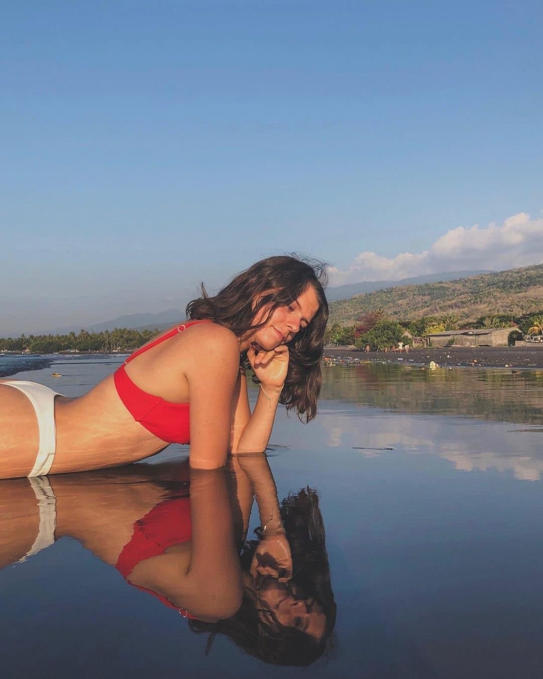 French Teen Snowbunny Dives into BNWO Fantasy with a Huge BBC Toy