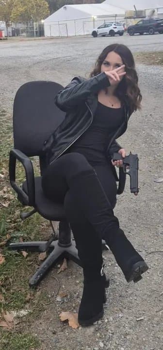 Bitch o abandoned chair