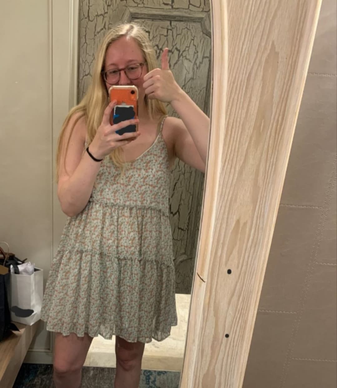 Kaitlyn (22) play like a good slut