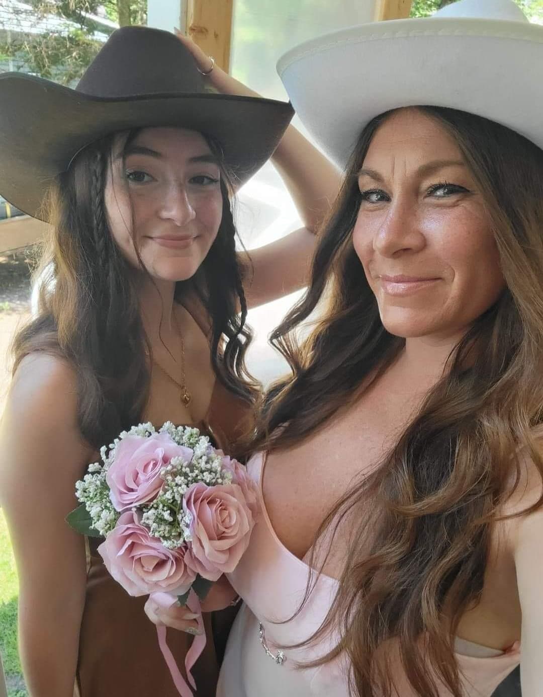 Edging material mother daughter