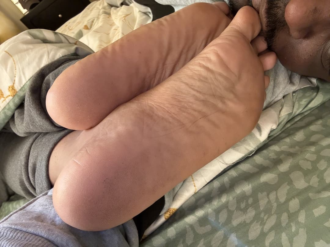 Kissing my wife’s big smelly feet