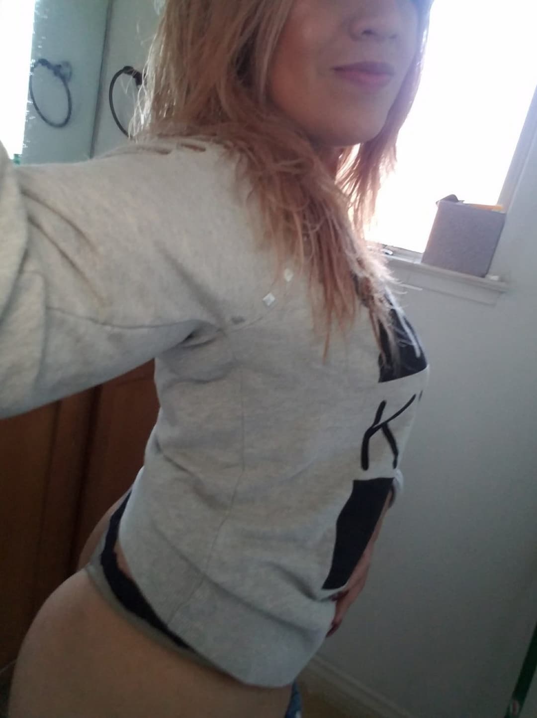 Sexy Milf Rocio From Fresno CA cheats on her Husband and sends sexy pics to Sancho