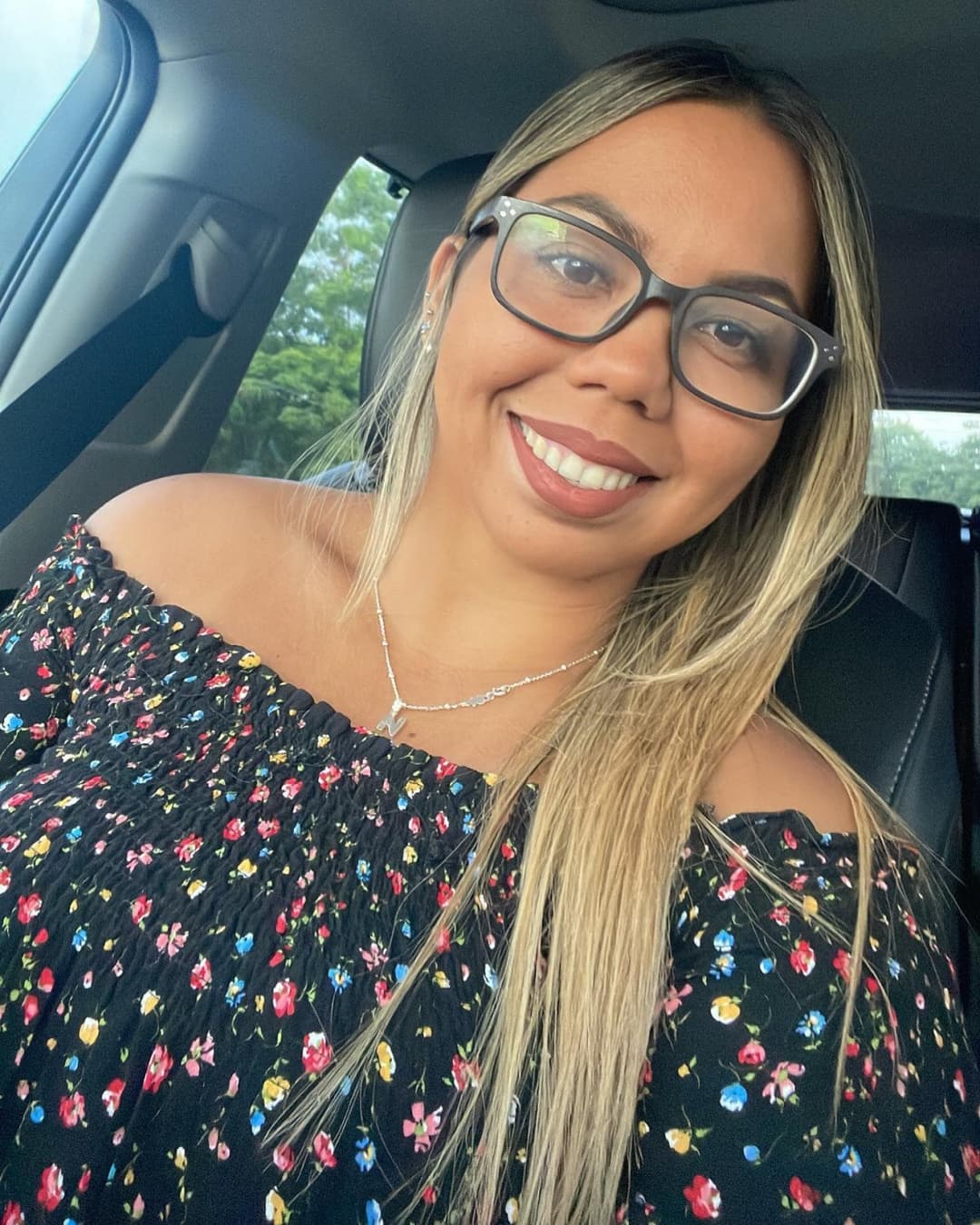 Click to view full size Trib her in all ways (Nicole)