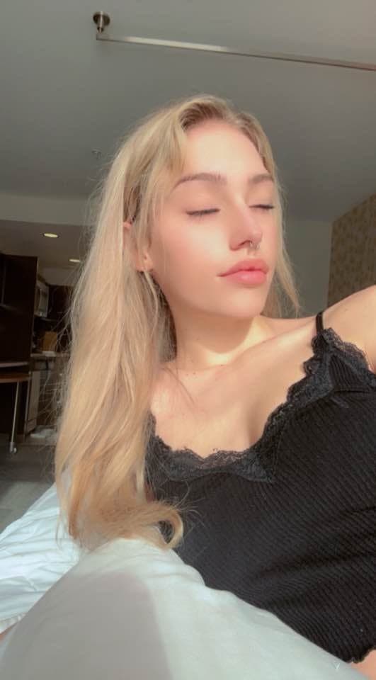 Click to view full size Petite White College Girl Leaked, Threesome Masturbation Solo Hot Teen Sorority Tight Punk Pussy Tan