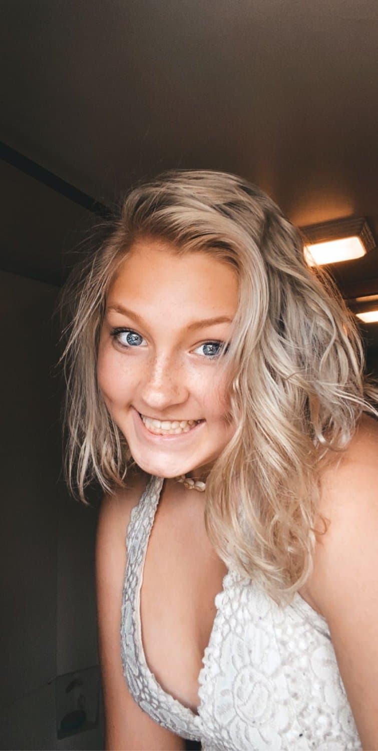 Click to view full size Hot And Slutty Petite Blonde Milf Military Wife pt3