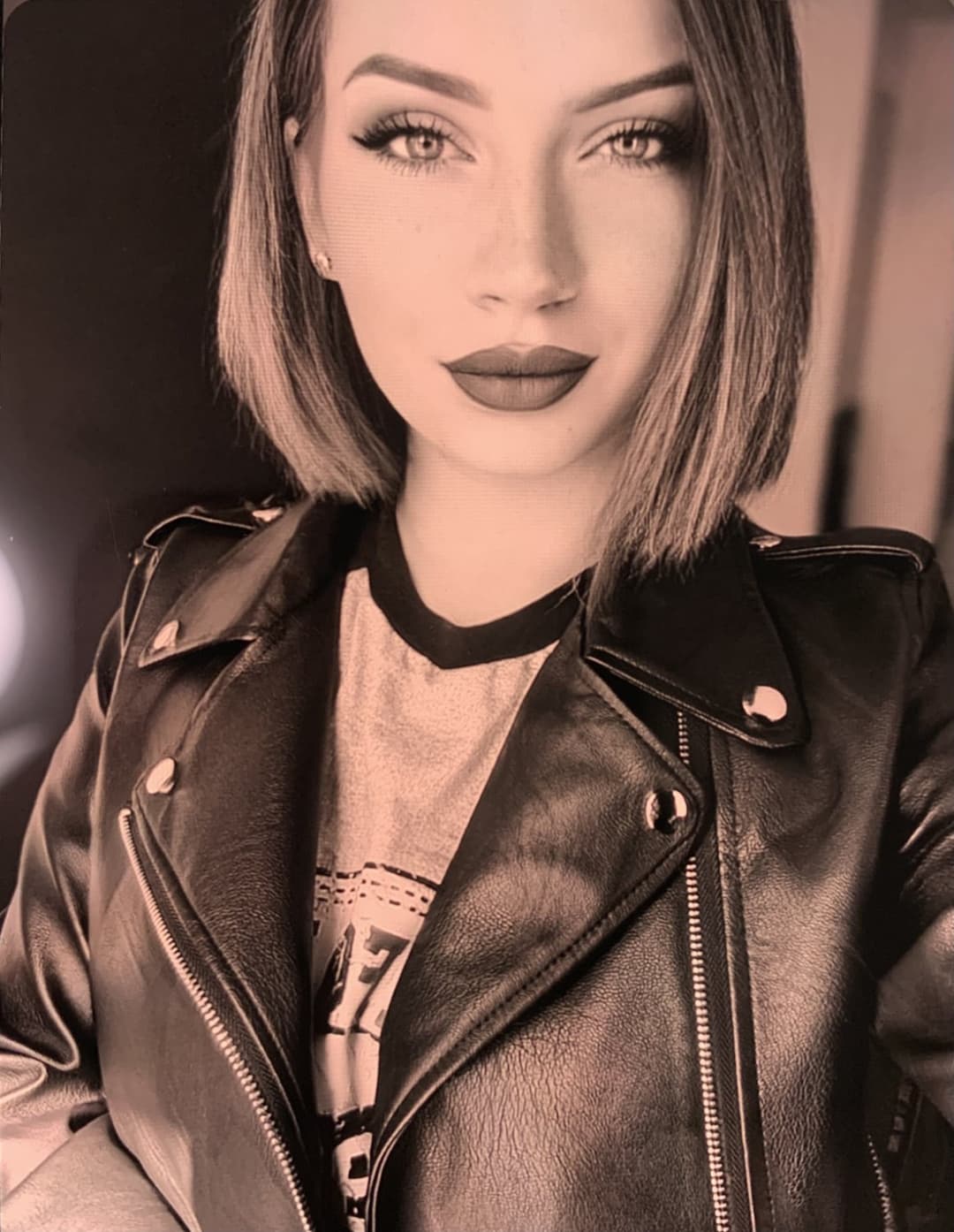 Analslut need help daddys repost for more