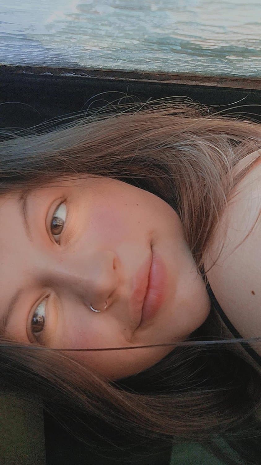 Putinha gordinha vazada:Laís Cortez, 20 anos, Rio Grande do Sul